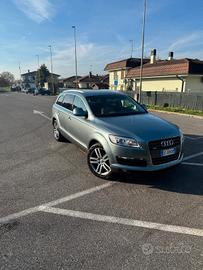 AudiQ7 inscritta ASI