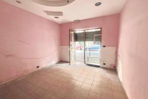 NEGOZIO A GRUGLIASCO