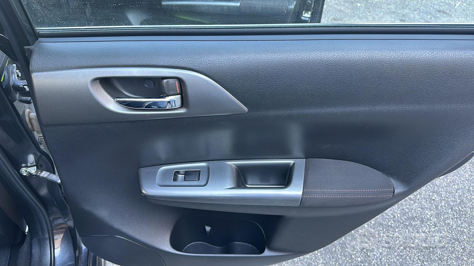 Subaru Impreza 2011 photo 2
