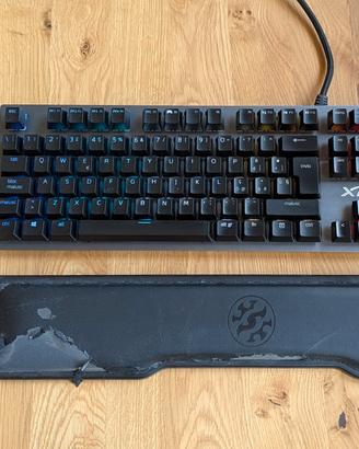 Tastiera meccanica XPG Summoner Cherry MX ReD