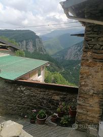 Rustico da ristrutturare