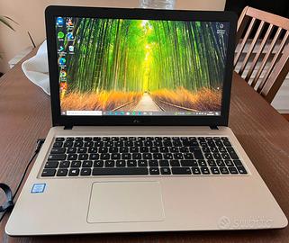 ASUS VivoBook 15 X540U i3-7020U 8GB RAM SSD 256GB