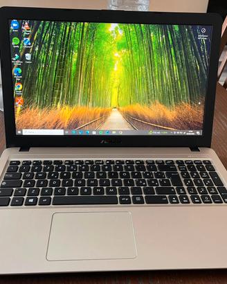 ASUS VivoBook 15 X540U i3-7020U 8GB RAM SSD 256GB