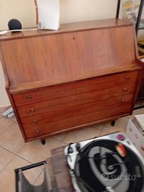 Scrittoio in legno 