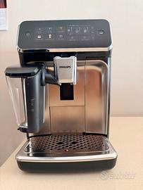 Philips Serie 3300 Macchina da caffè LatteGo