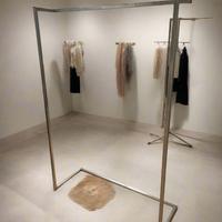 Appendiabiti di design in acciaio