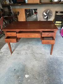 scrivania  arte povera