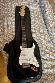 Chitarra elettrica Fender Squier Strat