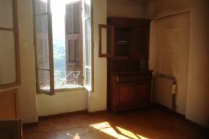 Appartamento ad Apricale su strada 5 vani