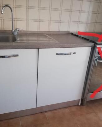 Cucina IKEA 1,50 mt con tavolo e sedie