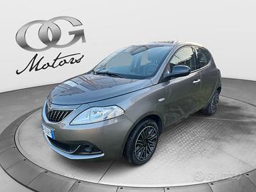 Lancia Ypsilon 1.0 FireFly 5 porte S&S Hybrid Silv