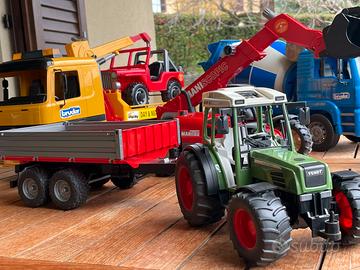 Bruder - Trattore Betoniera Carro attrezzi Manitou