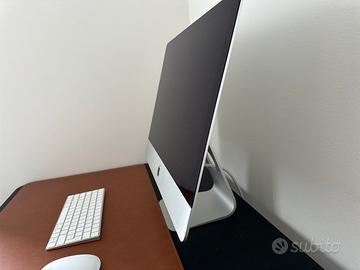 iMAC 21.5 LATE 2015 8 RAM 1TB SSD PARI AL NUOVO