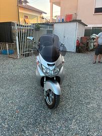 Suzuki Burgman Bussines 400