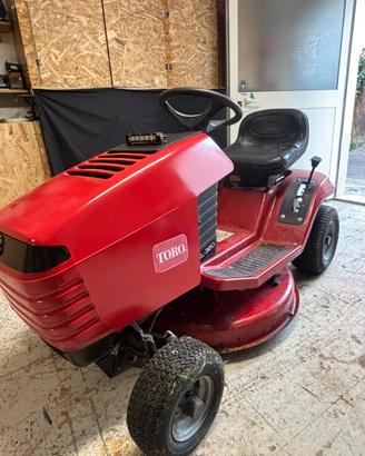 Trattorino tagliaerba TORO XL 320