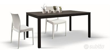 Tavolo da pranzo allungabile 