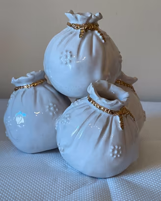 Vaso porta fiori in ceramica decorata in oro