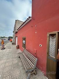 Casa campidanese su due livelli con garage