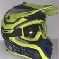 Casco nuovo mai usato