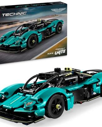 LEGO Technic Aston Martin Valkyrie 