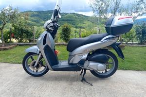 Honda sh150i
