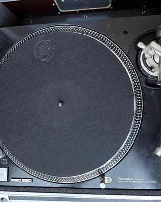 Giradischi Technics SL-1210 M5G con flightcase