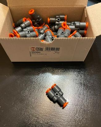 Raccordi per tubo in platica RL23 6-6 CC