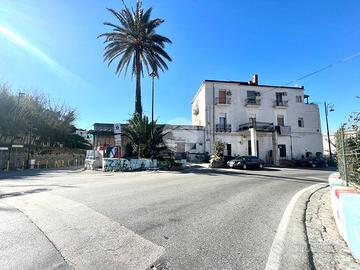 PALAZZINA A NAPOLI