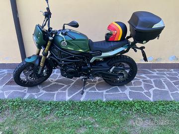 Benelli Leoncino 800 trail