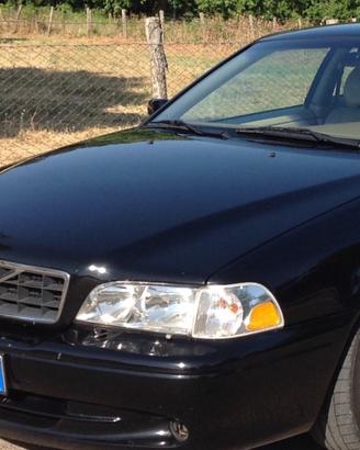 Volvo c70 cofano nero