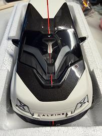 Alpine 1:18 ottomobile