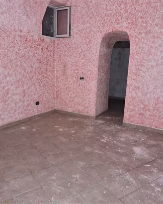 BILOCALE AL PIANO TERRA