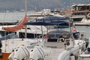 Imbarcazione saver 720