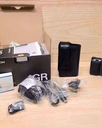 RICOH  GR3 X URBAN EDITION