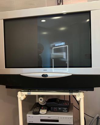 Televisore LOWE