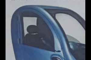 Un scooter elettrico per anziane e disabili