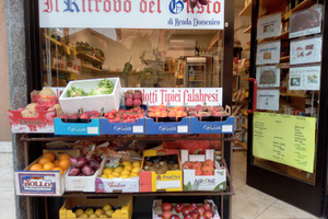 Negozio generi alimentari prodotti tipici