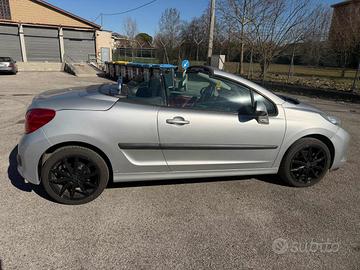 PEUGEOT 207 1.6 VTi 120CV CC Féline Stupenda Bel