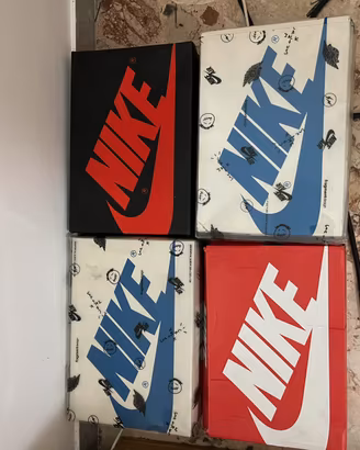 Varie scatole scarpe nike