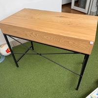 Scrivania in legno e metallo