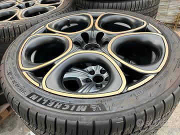 Cerchi Alfa Romeo Tonale Gomme Michelin 235 40 20