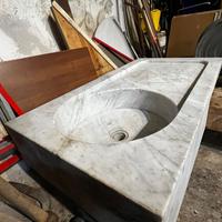 Lavandino in Marmo di Carrara