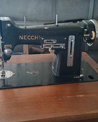macchina da cucire necchi