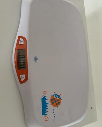 Bilancia digitale pesa-neonati Mebby funzionante