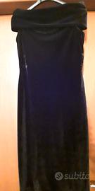 Abito nero elegante tipo velluto