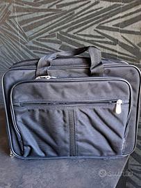Borsa multifunzionale  e  porta PC