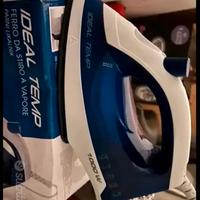 Ferro stiro a vapore