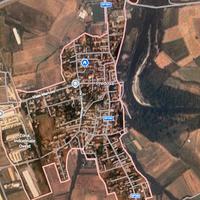 Casa indipendente su 2 lati con cortile