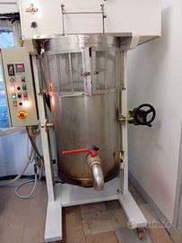 CUOCICREMA a gas 140 lt con doppia frusta e invert
