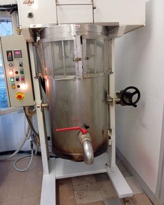 CUOCICREMA a gas 140 lt con doppia frusta e invert